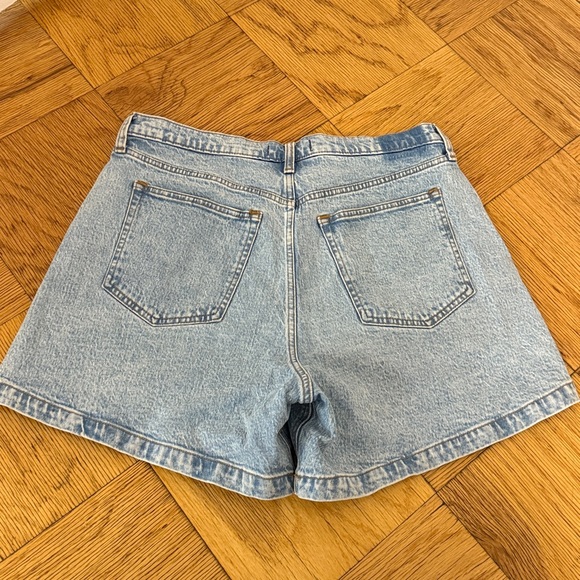 Abercrombie & Fitch Curve Love Dad Short - Picture 3 of 3